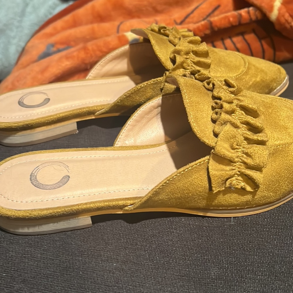 Women’s Journee flat mules, dressy shoes , size 8, excellent condition - Picture 9 of 12